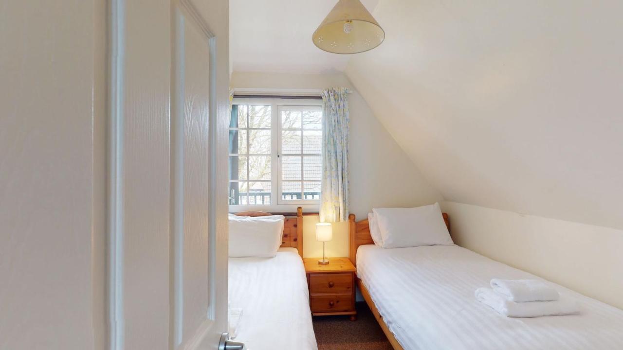 25 Tudor Court, Tolroy Manor 헤일 외부 사진